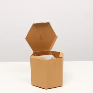 Шестигранные коробки из картона дешево