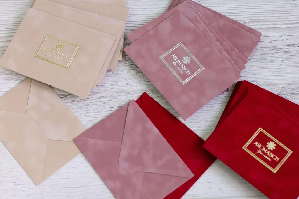 Изготовление конвертов из дизайнерской бумаги недорого в tprint | фото 3 Изготовление конвертов из дизайнерской бумаги недорого в tprint | фото 3