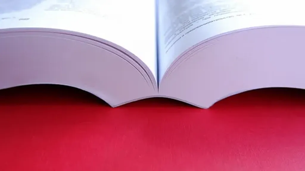 Клеевое бесшовное скрепление на PUR-клей