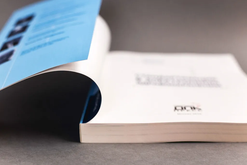 Клеевое бесшовное скрепление на PUR-клей недорого в tprint | фото 5 Клеевое бесшовное скрепление на PUR-клей недорого в tprint | фото 5