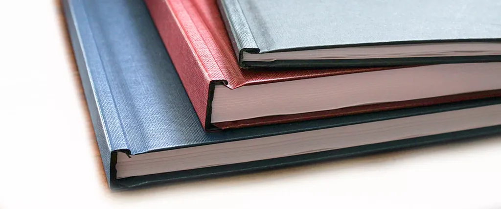 Печать дипломов в твердом переплете