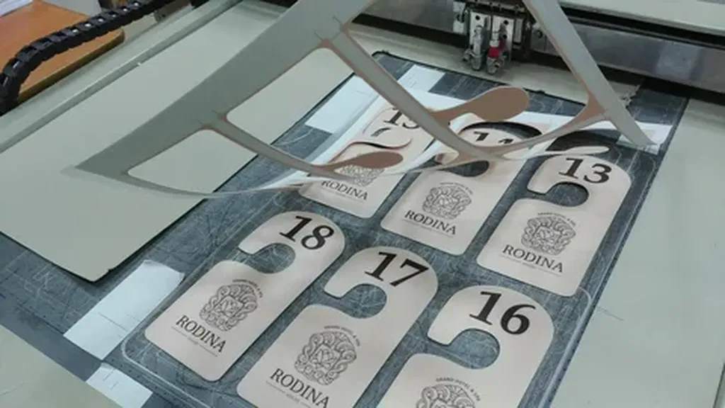 Плоттерная резка бумаги недорого в tprint | фото 2 Плоттерная резка бумаги недорого в tprint | фото 2